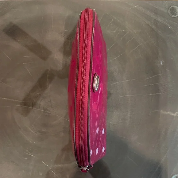 LIKE NEW - Coach Signature Embossed Fuchsia Make Up Cosmetic Travel Bag Case - Picture 6 of 8